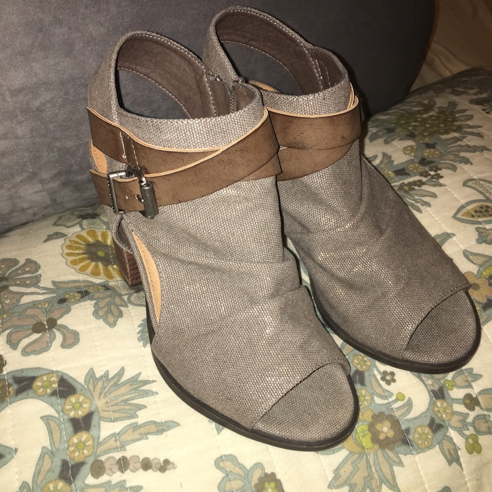 Booties, Tan, “Not Rated”, Size 7